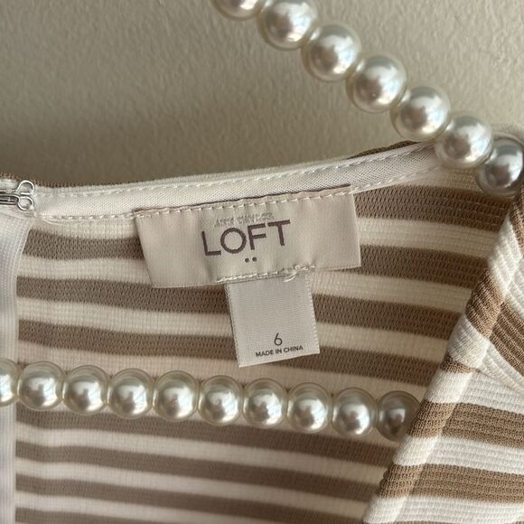 LOFT Beige and White Striped Dress size 6 - Picture 4 of 5
